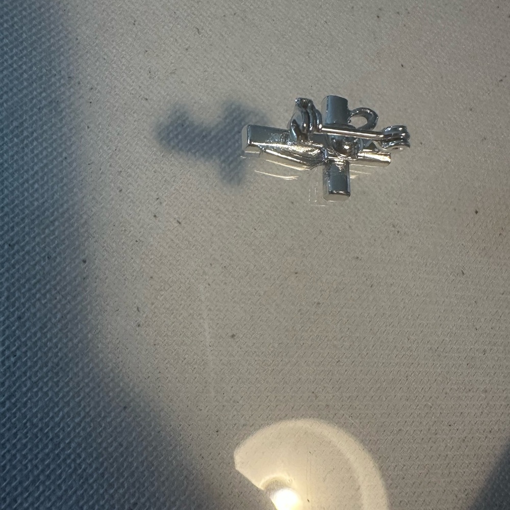 Crystal Cross Brooch - Picture 3 of 5